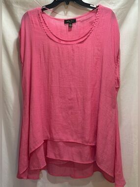 Melissa Paige Pink Layered Scoop Neck Women's Tunic.